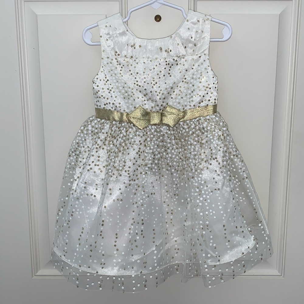 Jona Michelle, Size 2T, Golden & White Dress